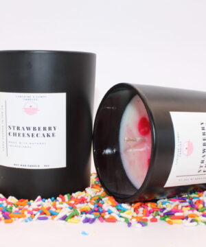 8oz Matte Black Strawberry Cheesecake